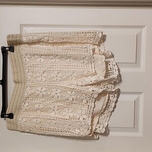 Dept 222 cream color lace lined shorts 3x